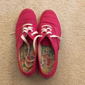 Pink/fuchsia Keds